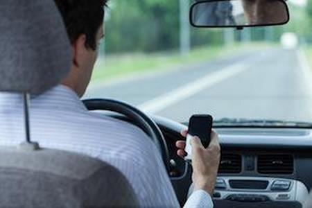 DuPage County motor vehicle accident attorneys, distracted drivers