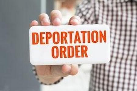 deportation-order-Chicago.jpg