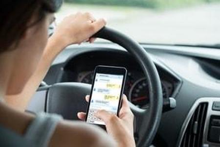 textalyzer, texting while driving, DuPage County car accident lawyer, distracted driving, car crashes